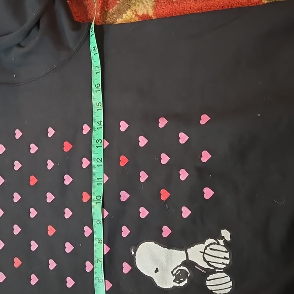 Vintage Peanuts Snoopy Valentines hearts sweatshirt - Picture 5 of 5